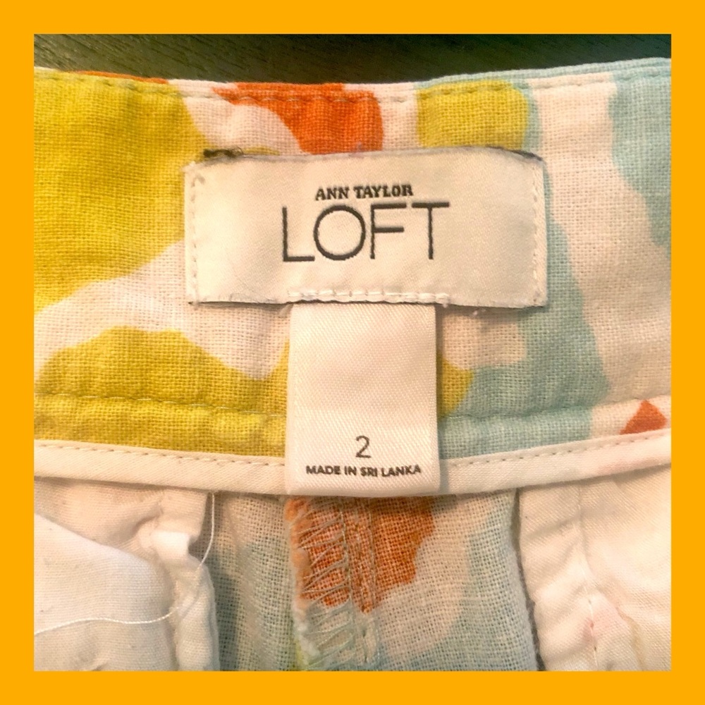 [loft] floral print linen blend shorts - Picture 3 of 4